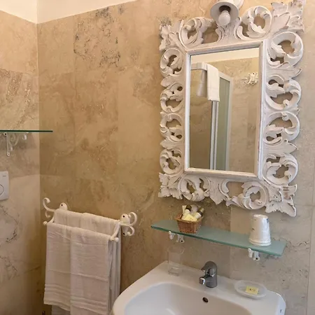 מלון Bagni Lido